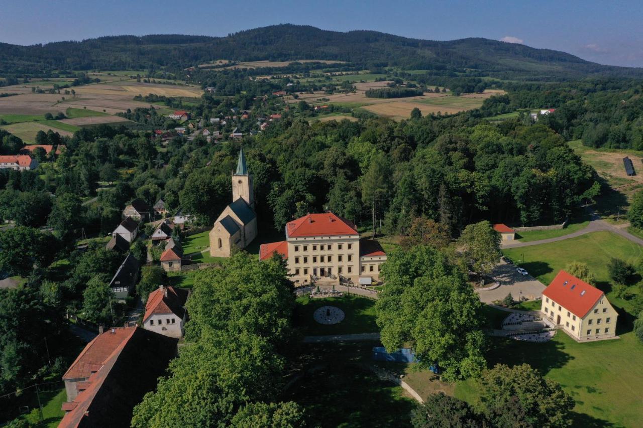 Palac Lubiechowa-Jelenia Gora- Riesengebirge מראה חיצוני תמונה